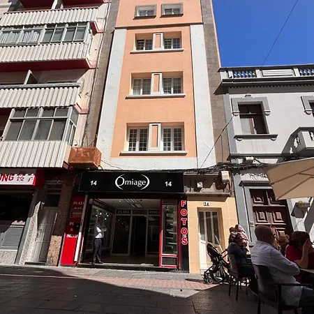 City, Sun And Living Apartment